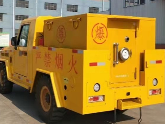 郧阳凯龙爆破器材运输车：保障爆破任务的安全运行